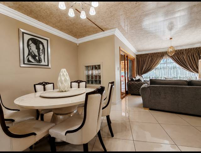 3 BEDROOM HOUSE FOR SALE IN THREE RIVERS EAST